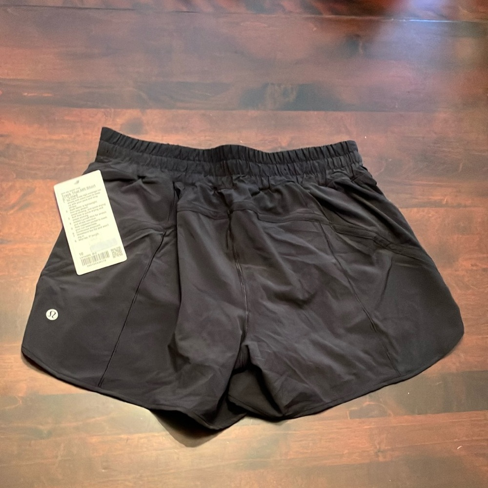 NWT Lululem Track That Mid-Rise Short *5" Lined